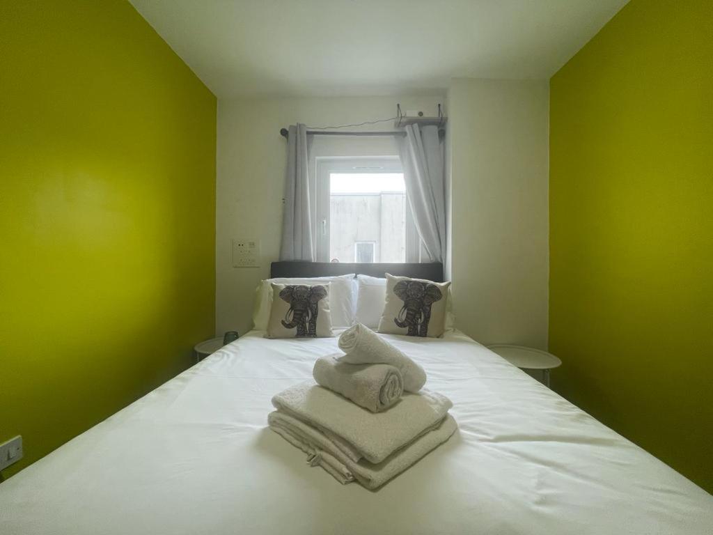 Hostel Neon 160 Swansea