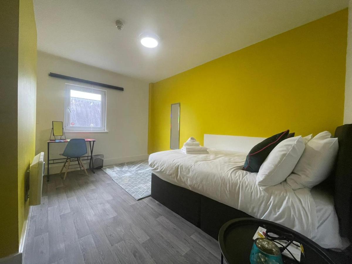 Neon 160 Hostel Swansea