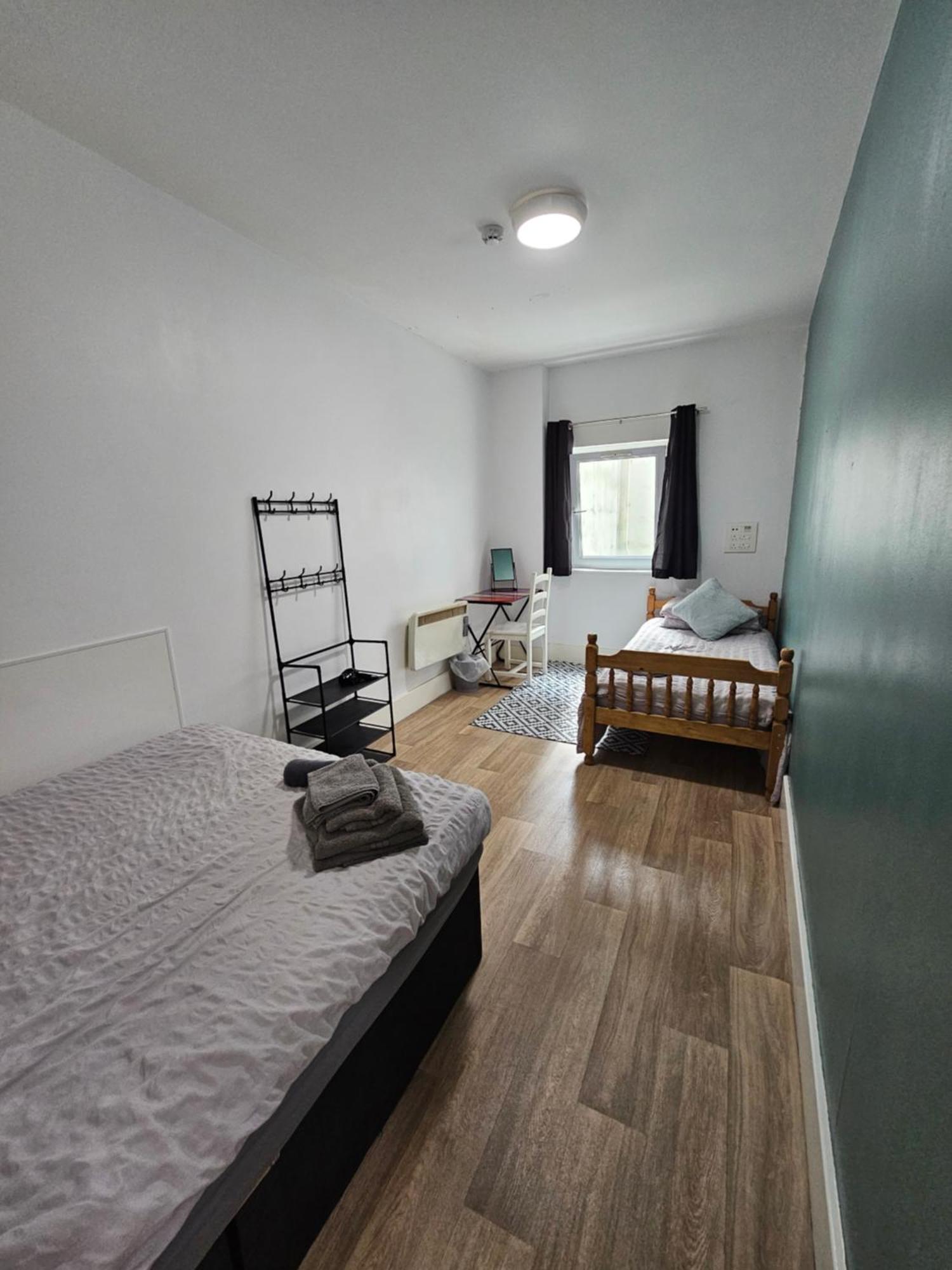 Neon 160 Hostel Swansea