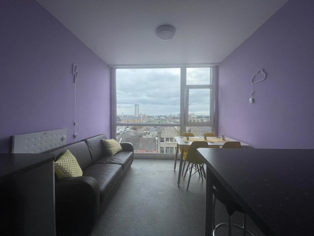 Hostel Neon 160 *